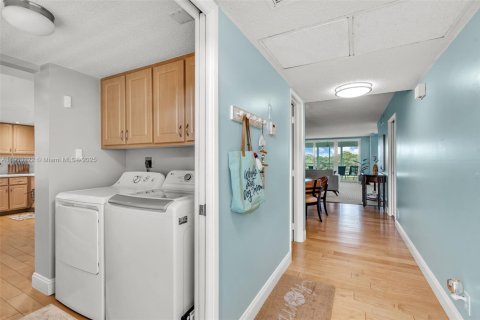 Condominio en alquiler en Pompano Beach, Florida, 2 dormitorios, 150.5 m2 № 2054393 - foto 2