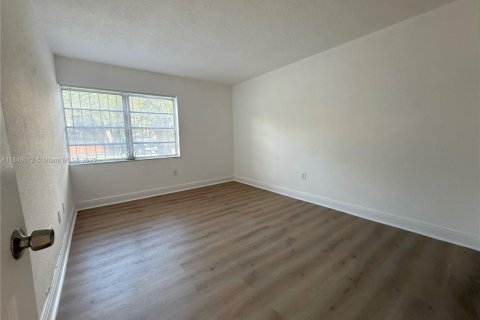 Купить кондоминиум в Майами, Флорида 1 спальня, 74.14м2, № 2012616 - фото 7