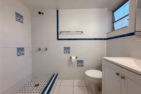 Купить кондоминиум в Майами, Флорида 1 спальня, 74.14м2, № 2012616 - фото 9