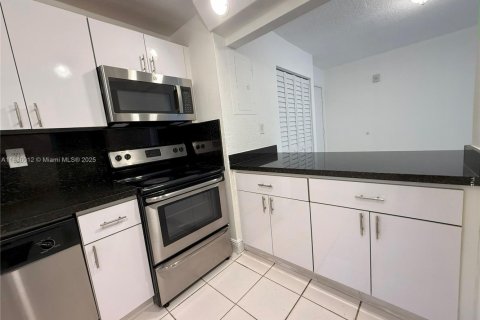 Купить кондоминиум в Майами, Флорида 1 спальня, 74.14м2, № 2012616 - фото 6