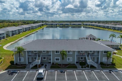 Copropriété à vendre à Punta Gorda, Floride: 2 chambres, 96.99 m2 № 1879168 - photo 1