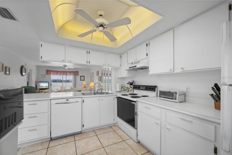 Copropriété à vendre à Punta Gorda, Floride: 2 chambres, 96.99 m2 № 1879168 - photo 4