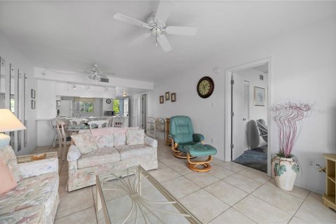 Copropriété à vendre à Punta Gorda, Floride: 2 chambres, 96.99 m2 № 1879168 - photo 15