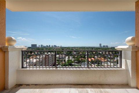 Condo in Miami, Florida, 1 bedroom  № 2415932 - photo 22