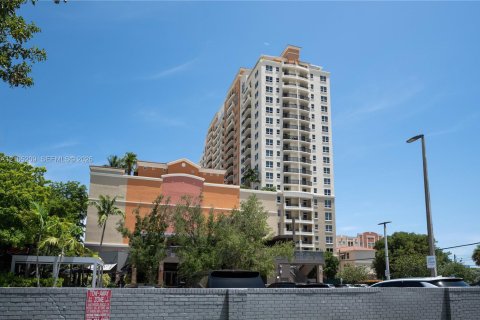 Condo in Miami, Florida, 1 bedroom  № 2415932 - photo 30