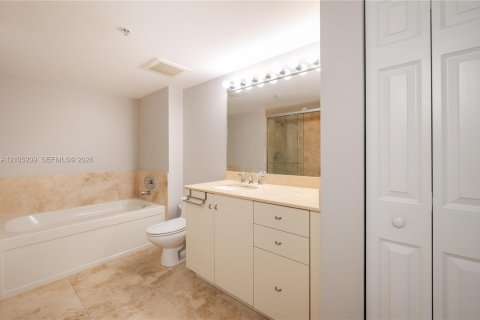 Condo in Miami, Florida, 1 bedroom  № 2415932 - photo 18
