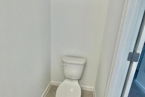 Снять в аренду таунхаус в Дэвенпорт, Флорида 8 комнат, 137.5м2, № 2116067 - фото 5