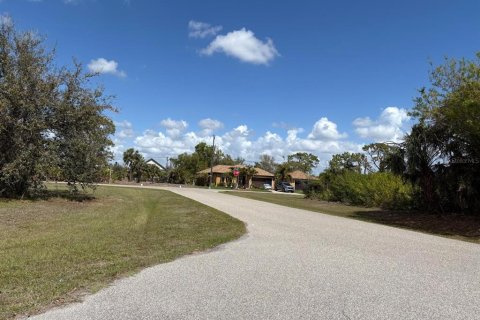 Land in Rotonda, Florida № 2211792 - photo 4