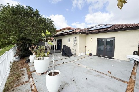 House in Homestead, Florida 4 bedrooms, 166.2 sq.m. № 1721741 - photo 15