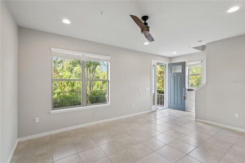 Touwnhouse à vendre à Oviedo, Floride: 2 chambres, 204.2 m2 № 1401104 - photo 8