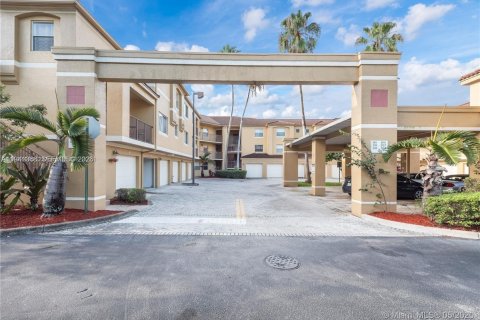 Купить кондоминиум в Плантация, Флорида 1 спальня, 63.82м2, № 2006768 - фото 9