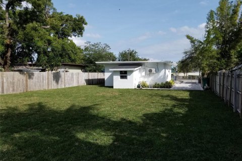 House in Davie, Florida 2 bedrooms, 67.08 sq.m. № 2377385 - photo 2