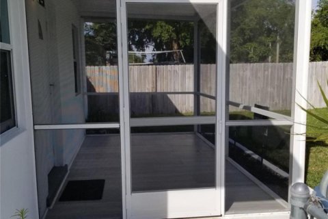 House in Davie, Florida 2 bedrooms, 67.08 sq.m. № 2377385 - photo 8