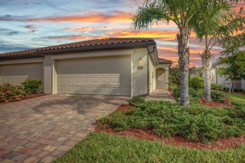 House in Venice, Florida 2 bedrooms, 145.67 sq.m. № 1855638 - photo 1