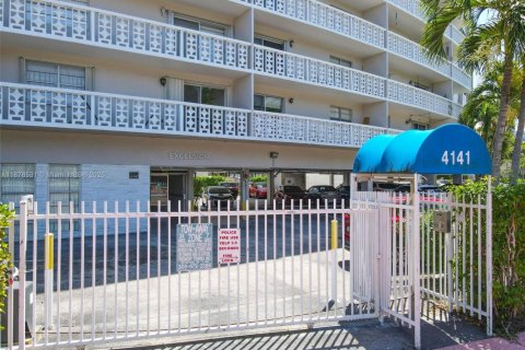 Copropriété à louer à Miami Beach, Floride: 1 chambre, 75.25 m2 № 1927654 - photo 20