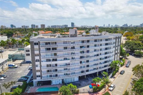 Copropriété à louer à Miami Beach, Floride: 1 chambre, 75.25 m2 № 1927654 - photo 22