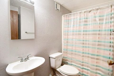 House in Dade City, Florida 3 bedrooms, 107.02 sq.m. № 1918574 - photo 5