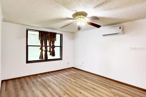 House in Dade City, Florida 3 bedrooms, 107.02 sq.m. № 1918574 - photo 8