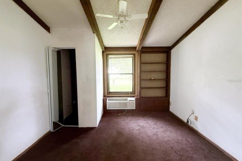House in Dade City, Florida 3 bedrooms, 107.02 sq.m. № 1918574 - photo 13
