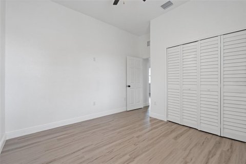 Casa en venta en Saint Petersburg, Florida, 4 dormitorios, 239.04 m2 № 1866320 - foto 10