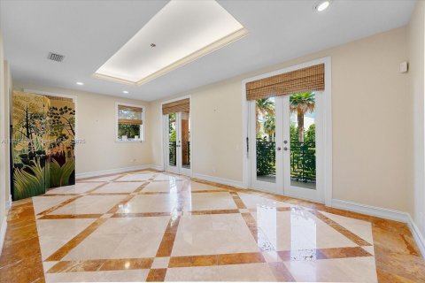 Casa en venta en Palmetto Bay, Florida, 3 dormitorios, 288.37 m2 № 1938504 - foto 13