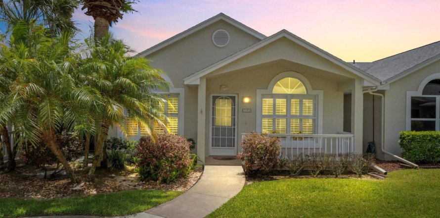 Villa ou maison à Port St. Lucie, Floride 2 chambres, 113.06 m2 № 2077356