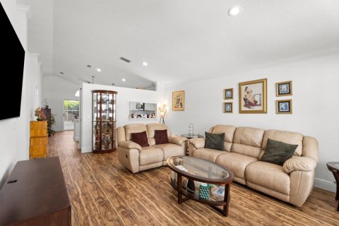 Villa ou maison à vendre à Port St. Lucie, Floride: 2 chambres, 113.06 m2 № 2077356 - photo 3