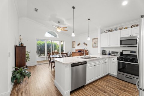 Villa ou maison à vendre à Port St. Lucie, Floride: 2 chambres, 113.06 m2 № 2077356 - photo 16