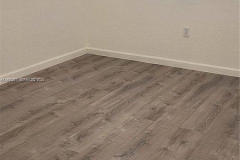 Снять в аренду таунхаус в Хомстед, Флорида 4 спальни, 171.87м2, № 2005992 - фото 22