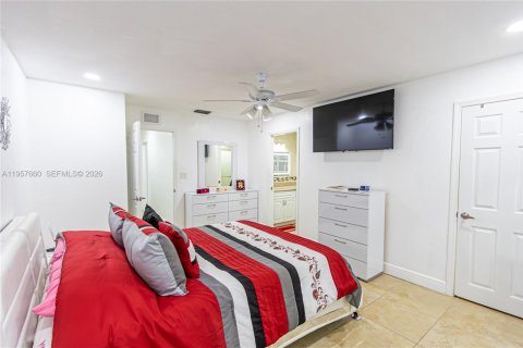 Купить таунхаус в Майами, Флорида 3 спальни, 141.49м2, № 2020631 - фото 24