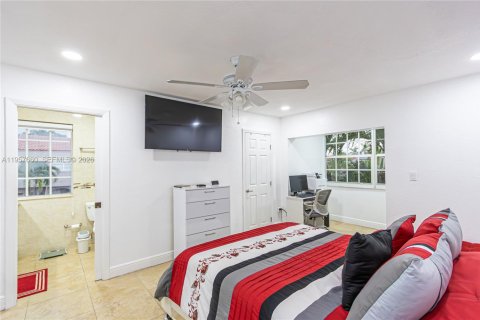 Купить таунхаус в Майами, Флорида 3 спальни, 141.49м2, № 2020631 - фото 23