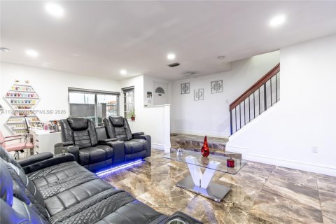 Купить таунхаус в Майами, Флорида 3 спальни, 141.49м2, № 2020631 - фото 6