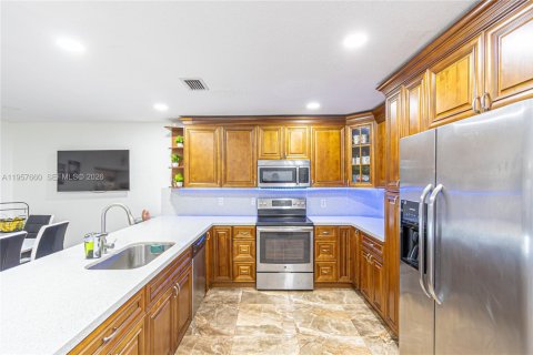 Купить таунхаус в Майами, Флорида 3 спальни, 141.49м2, № 2020631 - фото 9