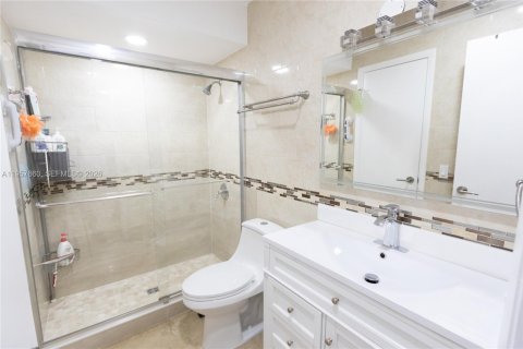 Купить таунхаус в Майами, Флорида 3 спальни, 141.49м2, № 2020631 - фото 19