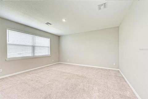 Villa ou maison à louer à Bradenton, Floride: 5 chambres, 230.4 m2 № 2106990 - photo 17
