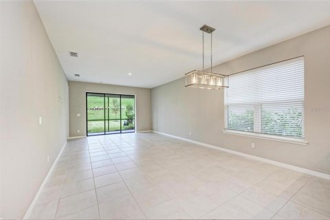 Villa ou maison à louer à Bradenton, Floride: 5 chambres, 230.4 m2 № 2106990 - photo 9