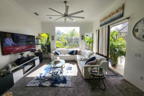 House in Tampa, Florida 5 bedrooms, 335.38 sq.m. № 1760064 - photo 6