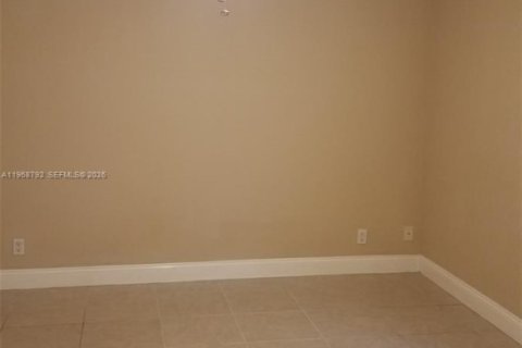 Condo in Margate, Florida, 2 bedrooms № 2031797 - photo 14