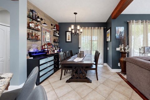 House in Wesley Chapel, Florida 6 bedrooms, 313.64 sq.m. № 2342049 - photo 23