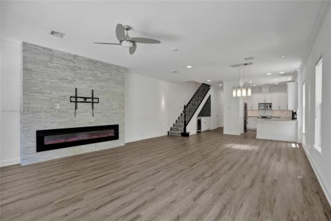 Townhouse in Fort Lauderdale, Florida 3 bedrooms, 210.14 sq.m. № 1890221 - photo 19