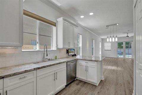 Townhouse in Fort Lauderdale, Florida 3 bedrooms, 210.14 sq.m. № 1890221 - photo 17