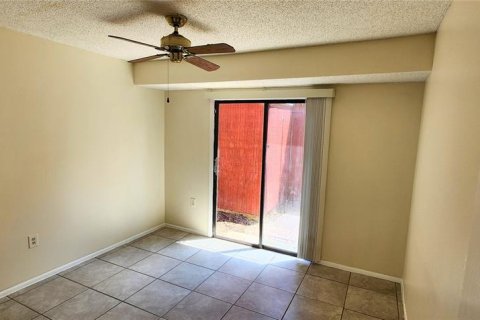 Condo in Winter Springs, Florida, 2 bedrooms  № 1887139 - photo 8