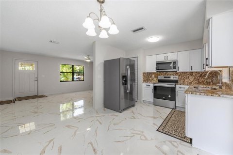 Casa en alquiler en Ocala, Florida, 3 dormitorios, 110.65 m2 № 1813377 - foto 5