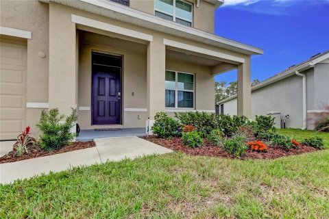 House in Wesley Chapel, Florida 5 bedrooms, 242.01 sq.m. № 1822435 - photo 5