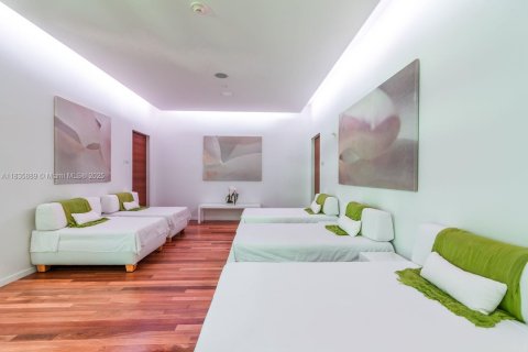 Купить кондоминиум в Майами, Флорида 2 спальни, 167.41м2, № 1821619 - фото 14