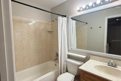 Copropriété à louer à Gainesville, Floride: 2 chambres, 368.64 m2 № 2213425 - photo 11