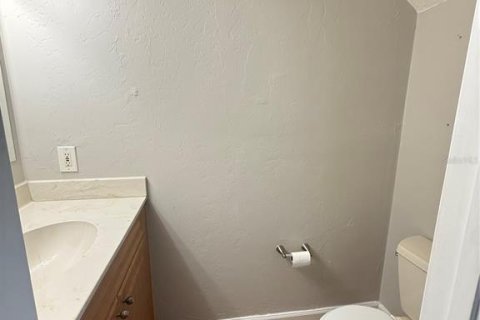 Copropriété à louer à Gainesville, Floride: 2 chambres, 368.64 m2 № 2213425 - photo 3