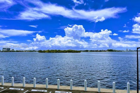 Купить кондоминиум в Норт-Майами, Флорида 1 спальня, 77.2м2, № 2004542 - фото 9