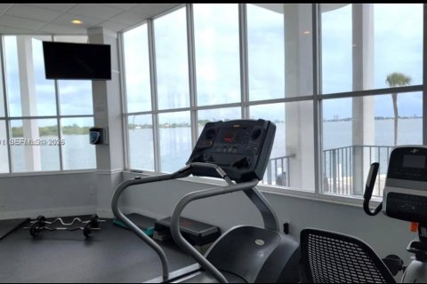 Купить кондоминиум в Норт-Майами, Флорида 1 спальня, 77.2м2, № 2004542 - фото 13