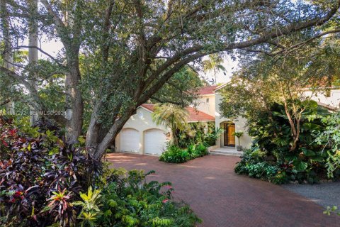 Купить виллу или дом в Майами, Флорида 6 спален, 490.52м2, № 2028575 - фото 11